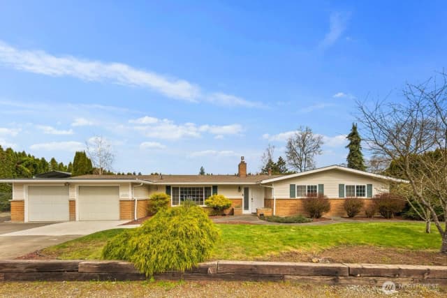 Property photo for 10400 Se 194th Place, Renton