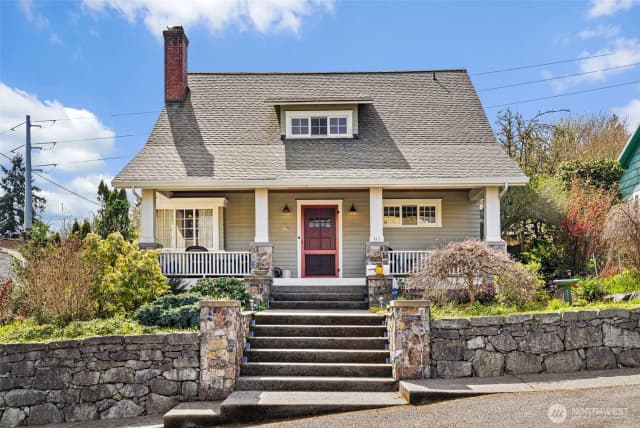 Property photo for 813 Midway Avenue Nw, Olympia
