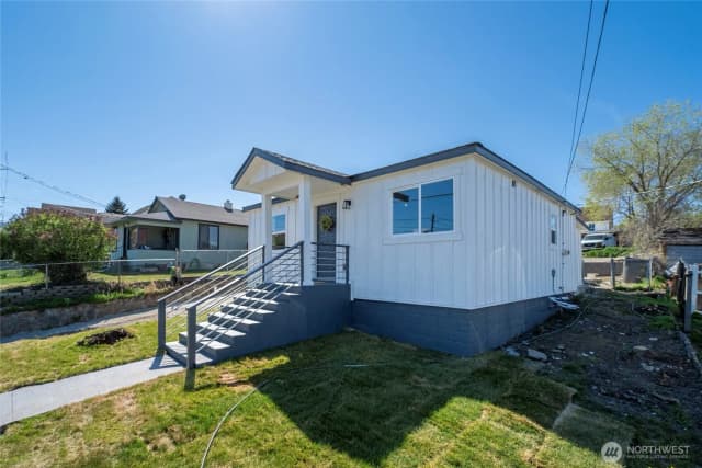 Property photo for 918 Cashmere Street, Wenatchee
