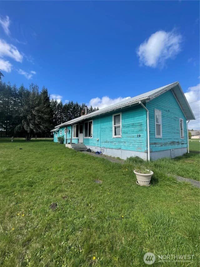 Property photo for 19 Fairley Street, Raymond