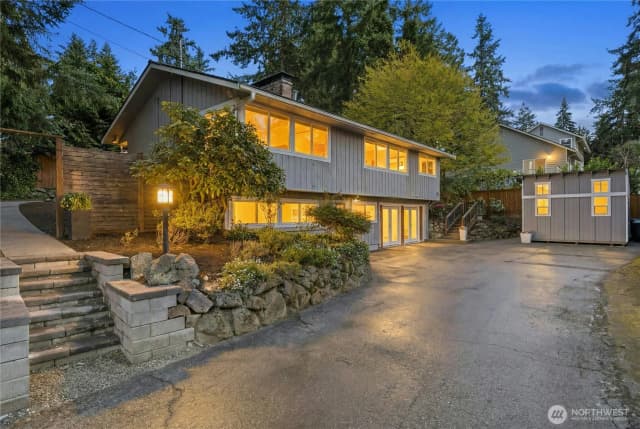 Property photo for 3016 106th Avenue Se, Bellevue