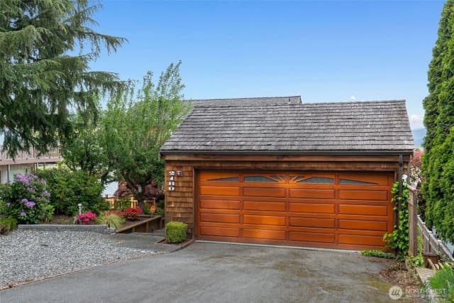 Property photo for 2180 Cove Drive, Oak Harbor