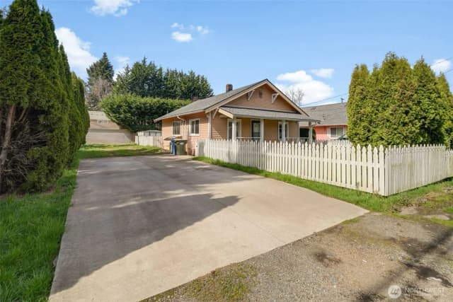 Property photo for 1013 S Tower Avenue, Centralia
