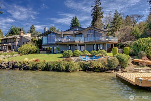 Property photo for 16 Meadow Lane, Mercer Island