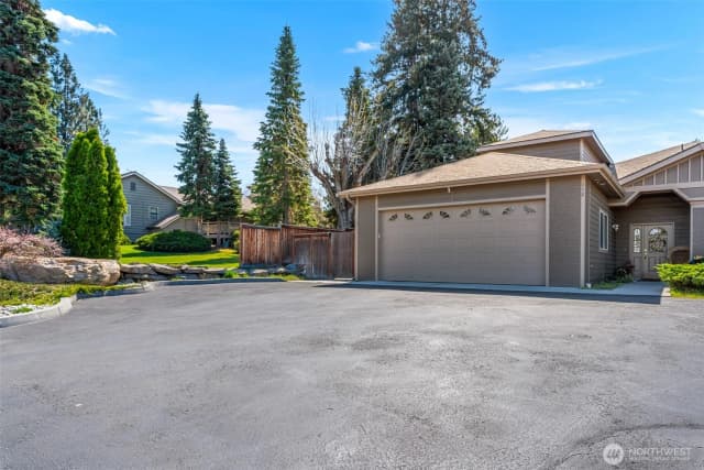 Property photo for 112 19th Street Ne, East Wenatchee