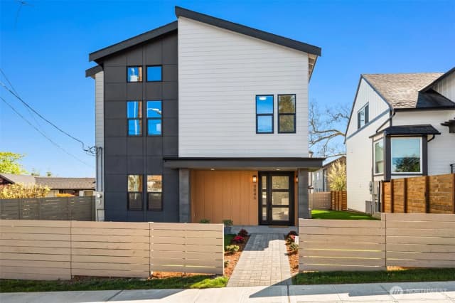 Property photo for 9846 62nd Avenue S #1, Seattle