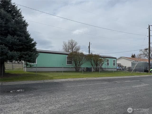 Property photo for 711 S Canna Street, Soap Lake