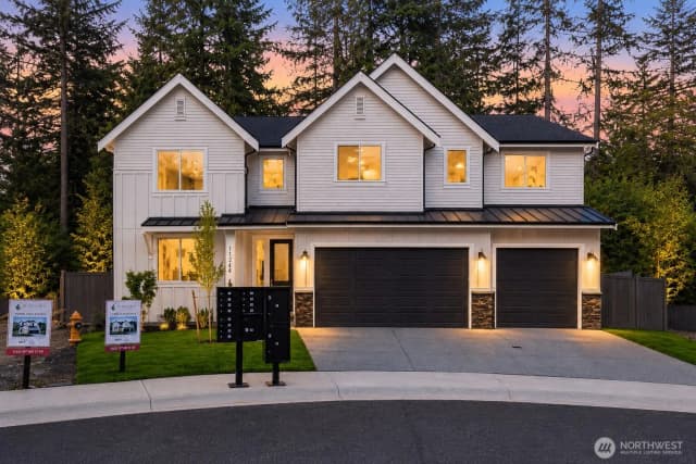 Property photo for 11241 79th Avenue Ct Sw, Lakewood