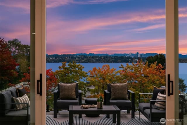Property photo for 1027 Mcgilvra Boulevard E, Seattle