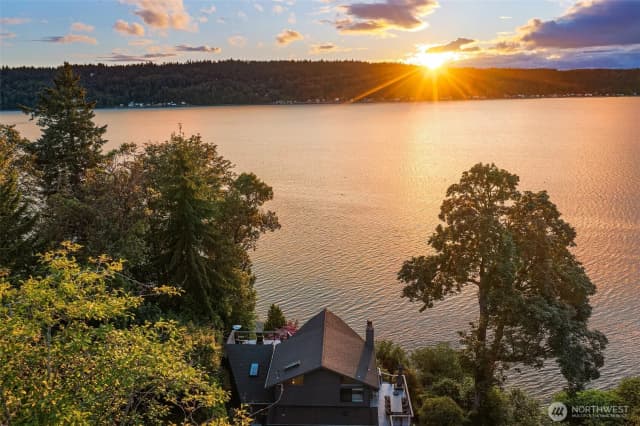 Property photo for 10153 263rd Street Sw, Vashon