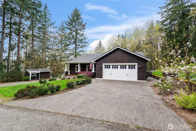Property photo for 9715 Crescent Valley Drive Nw, Gig Harbor