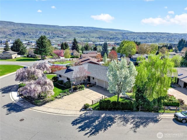 Property photo for 2629 Lemaister Avenue, Wenatchee