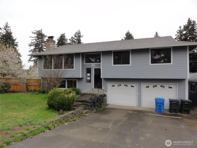 Property photo for 523 160th Street E, Tacoma
