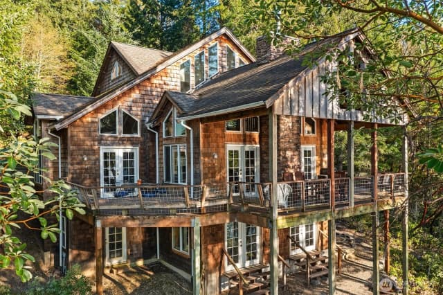 Property photo for 500 E Nicole Lane, Shelton