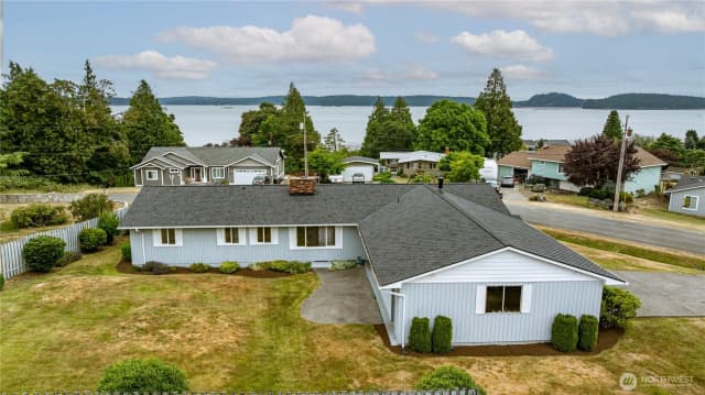 Property photo for 690 Maplewood Loop, Oak Harbor