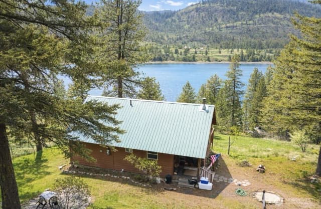 Property photo for 40 E Wannacut Lane, Oroville