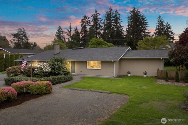 Property photo for 11927 Nyanza Road Sw, Lakewood