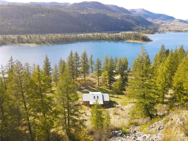 Property photo for 60 E Wannacut Lane, Oroville