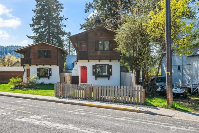 Property photo for 221 Evans Street, Leavenworth