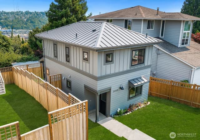Property photo for 2114 B 26th Avenue W, Seattle