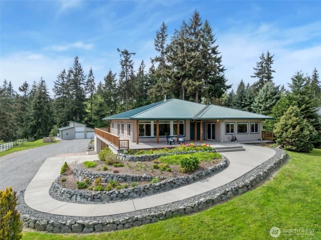 Property photo for 2385 Lake Forest Drive, Oak Harbor