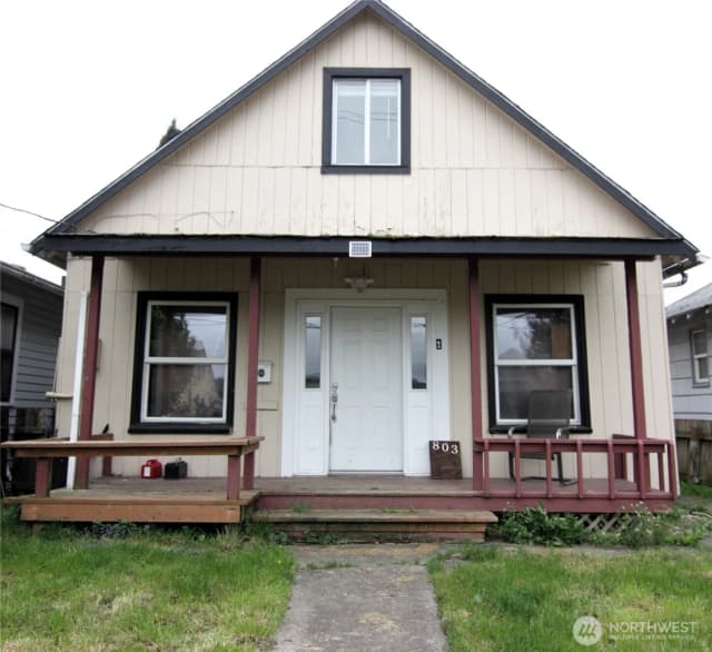 Property photo for 803 S 5th Avenue, Kelso