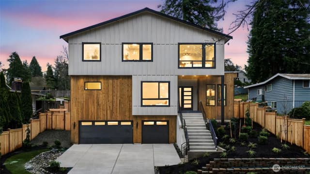 Property photo for 14 158th Place Ne, Bellevue