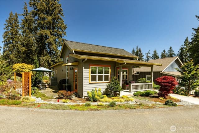 Property photo for 233 Clover Court, Langley