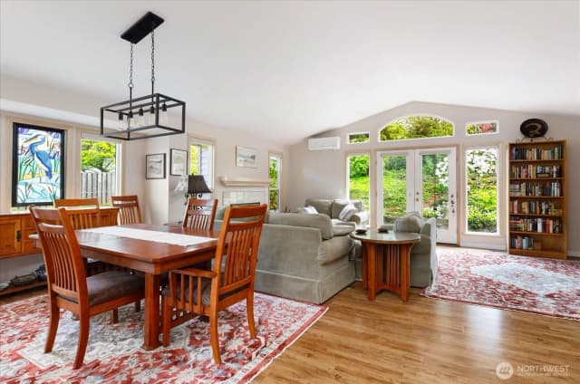 Property photo for 2475 Sw Talon Loop, Oak Harbor
