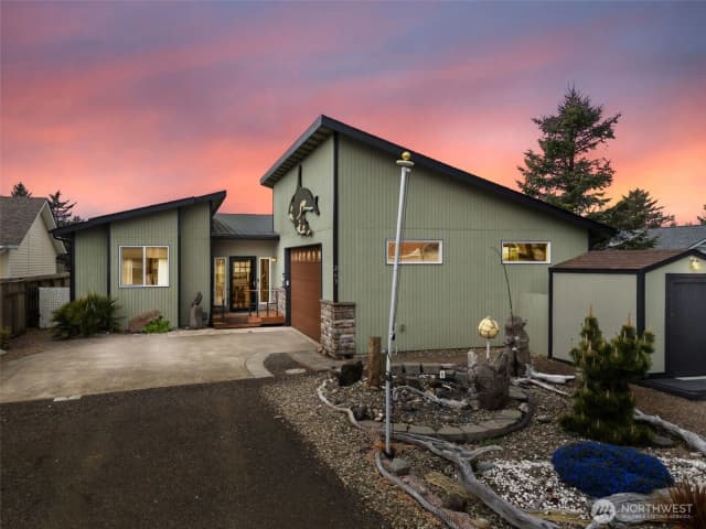 Property photo for 263 Canal Drive Ne, Ocean Shores