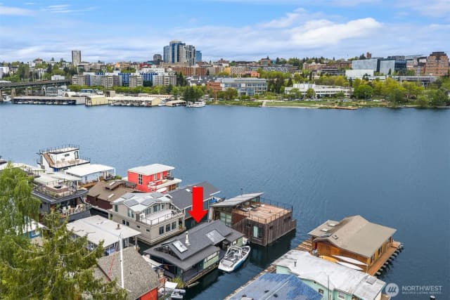 Property photo for 3130 Portage Bay Place E #c, Seattle