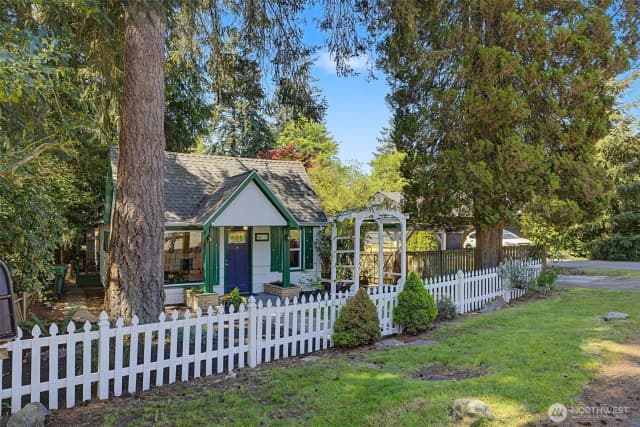 Property photo for 14019 23rd Avenue Ne, Seattle
