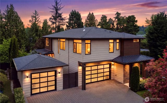 Property photo for 11276 Se 32nd Lane, Bellevue