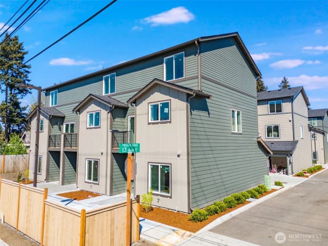 Property photo for 17522 13th Avenue E #a, Spanaway