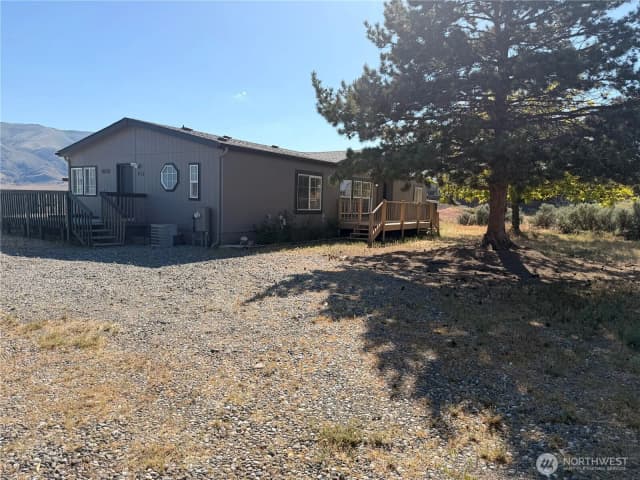 Property photo for 612 Orchard Drive Sw, Mattawa