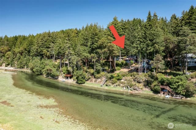 Property photo for 108 Herron Lane Nw, Lakebay