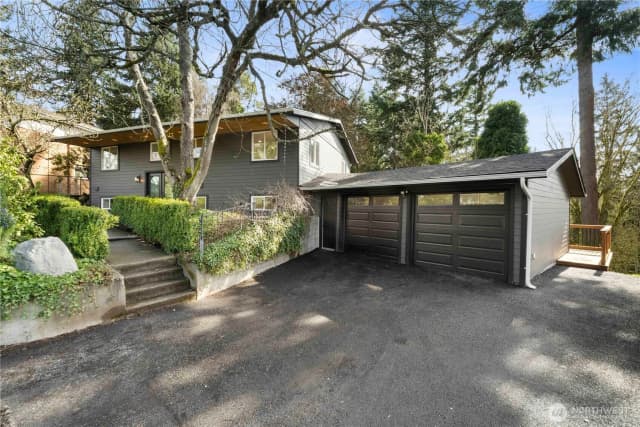 Property photo for 13022 15th Avenue Sw, Burien