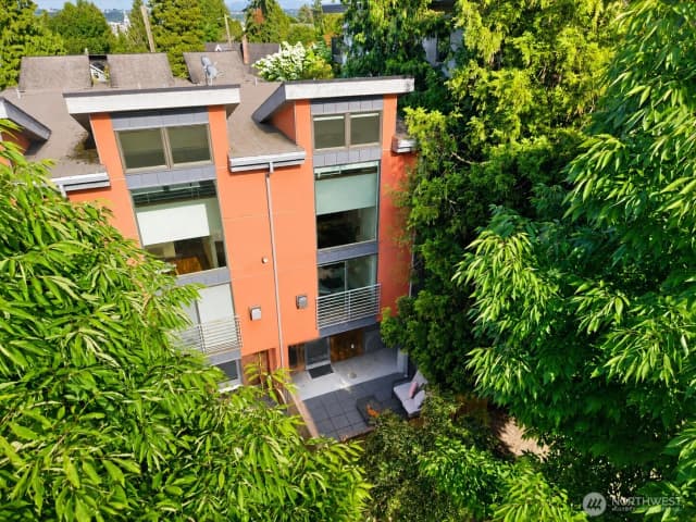 Property photo for 1722 California Avenue Sw #c, Seattle