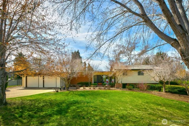Property photo for 4710 W Lincoln, Yakima