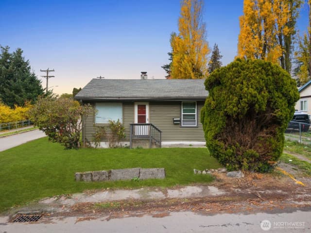 Property photo for 702 S Director Street, Seattle