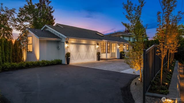 Property photo for 2829 92nd Avenue Ne, Clyde Hill