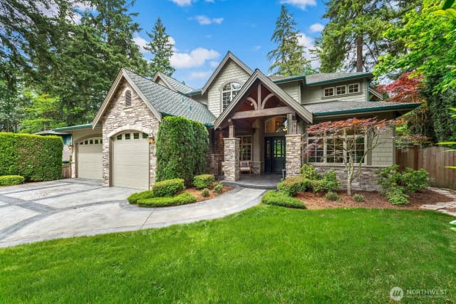 Property photo for 2112 104th Place Se, Bellevue