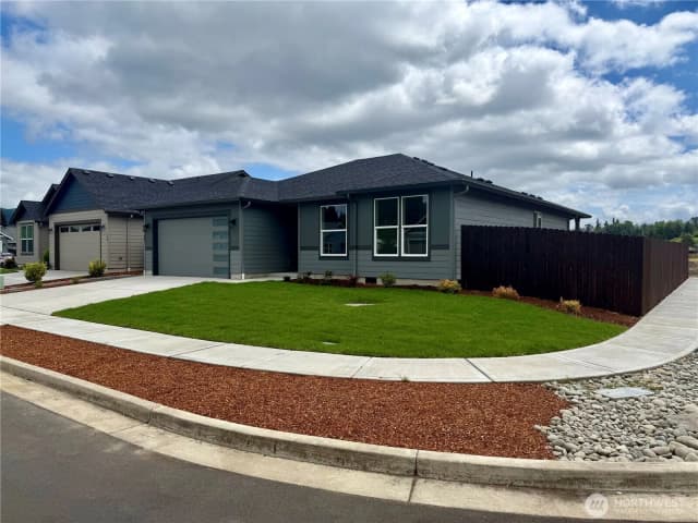 Property photo for 520 Rainbow Way, Kelso