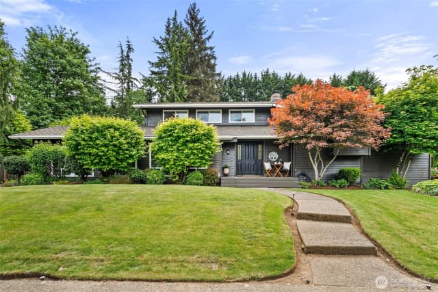 Property photo for 32 Cascade Key, Bellevue