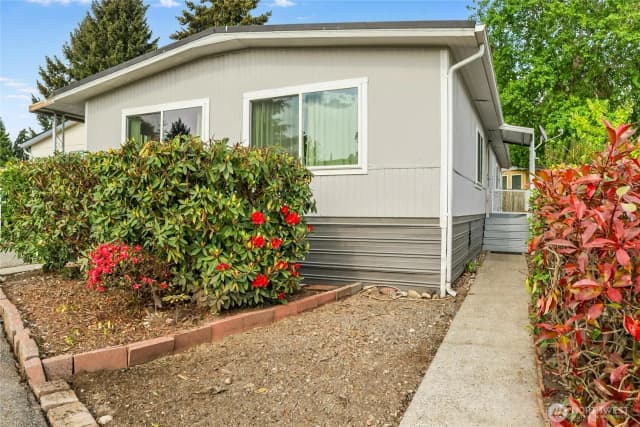 Property photo for 7301 Ne 175th Street #215, Kenmore