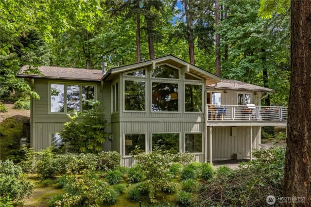 Property photo for 3813 W Mercer Way, Mercer Island
