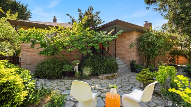 Property photo for 8317 Duncan Avenue S, Seattle