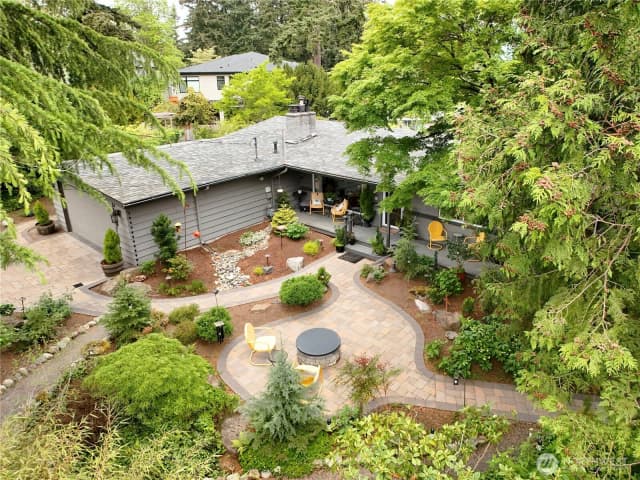 Property photo for 2430 155th Place Se, Bellevue