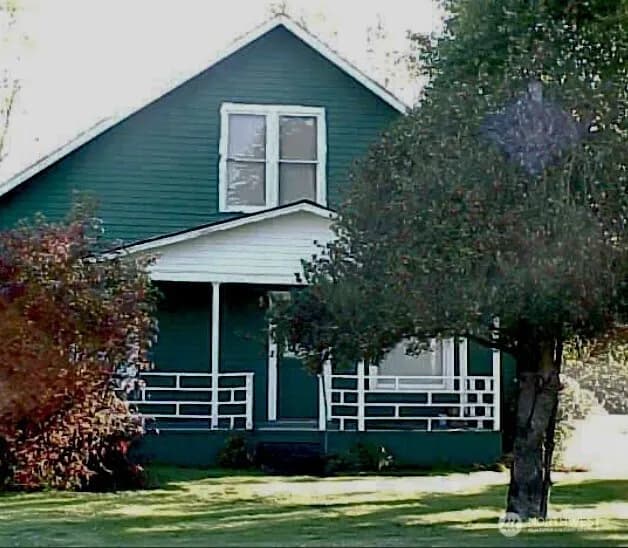 Property photo for 108 10th Street, Sultan