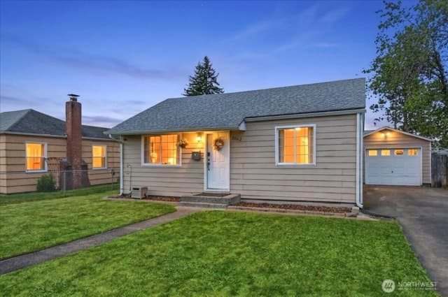 Property photo for 3042 Field Street, Longview